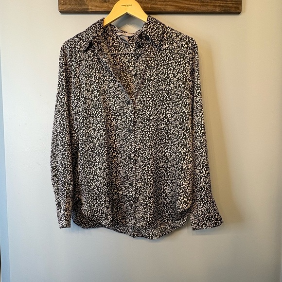 H&M Black and White Button Down Shirt size Small - Picture 2 of 12